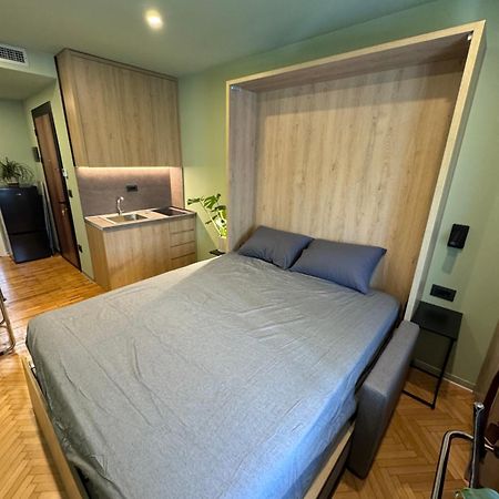The Hidden Gem Of Blloku Apartment Tiranë Luaran gambar