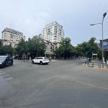The Hidden Gem Of Blloku Apartment Tiranë Luaran gambar