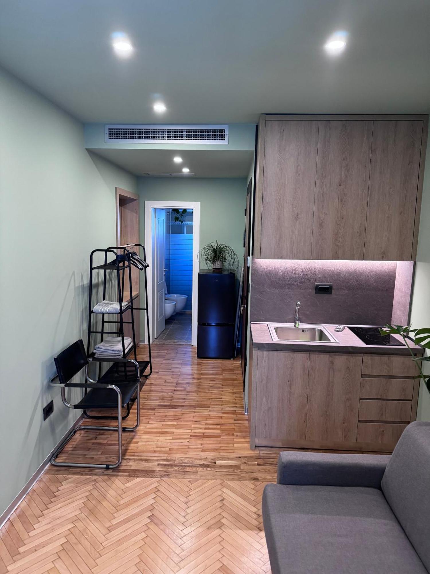 The Hidden Gem Of Blloku Apartment Tiranë Luaran gambar